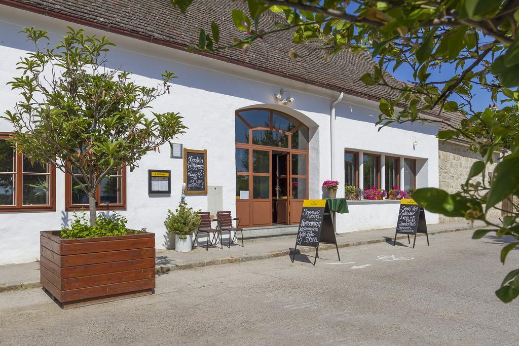 Unser Rosa Haus Fuer Sie Rust Rum bild