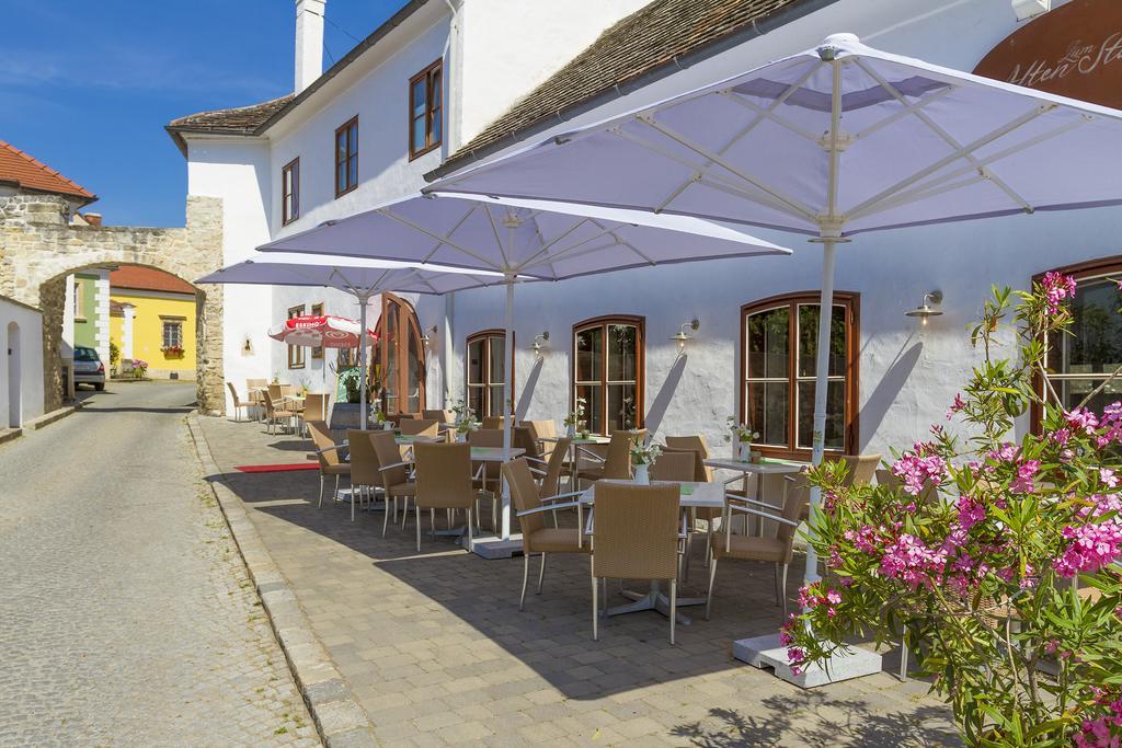 Unser Rosa Haus Fuer Sie Rust Rum bild